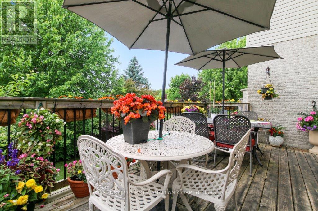 941 BARCLAY ROAD - 34