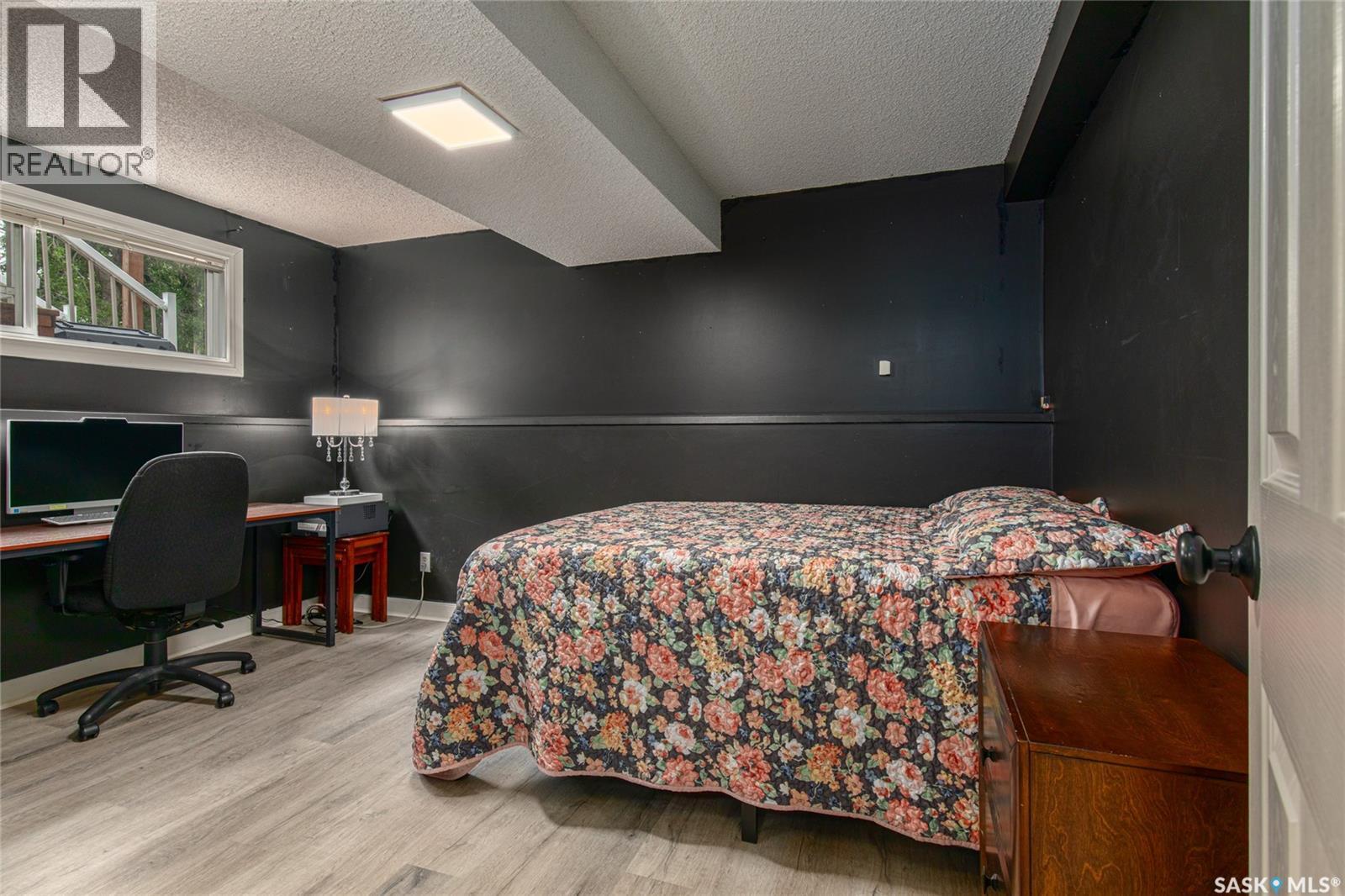 48 Aster CRESCENT - 34