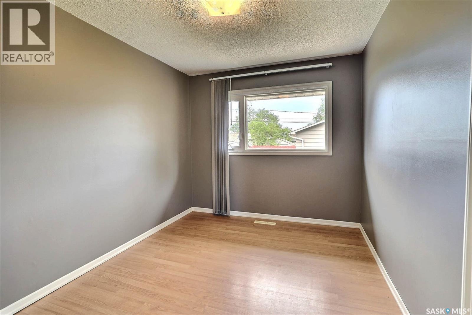 1834 Bond STREET — photo 11