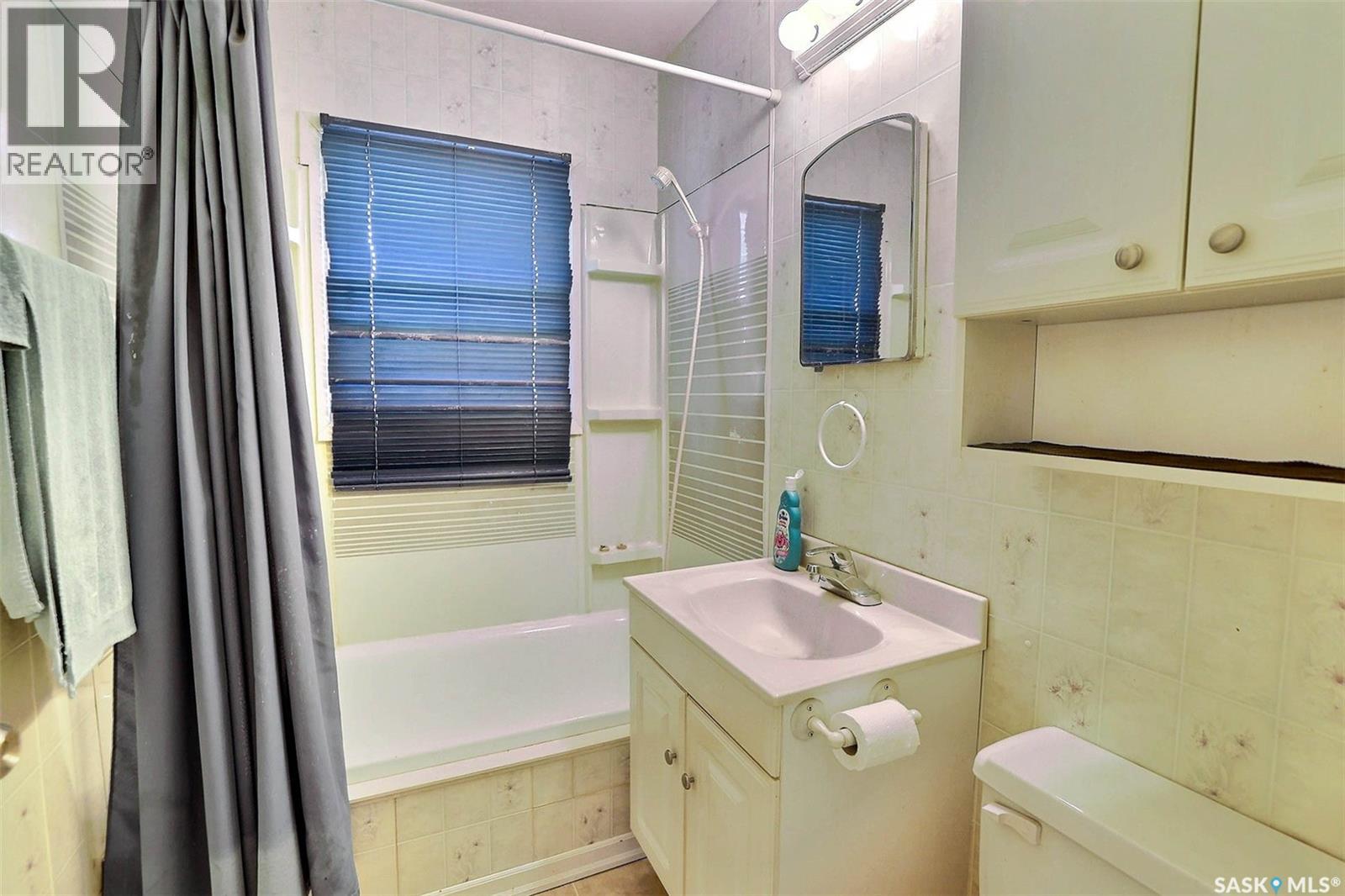 1834 Bond STREET — photo 13