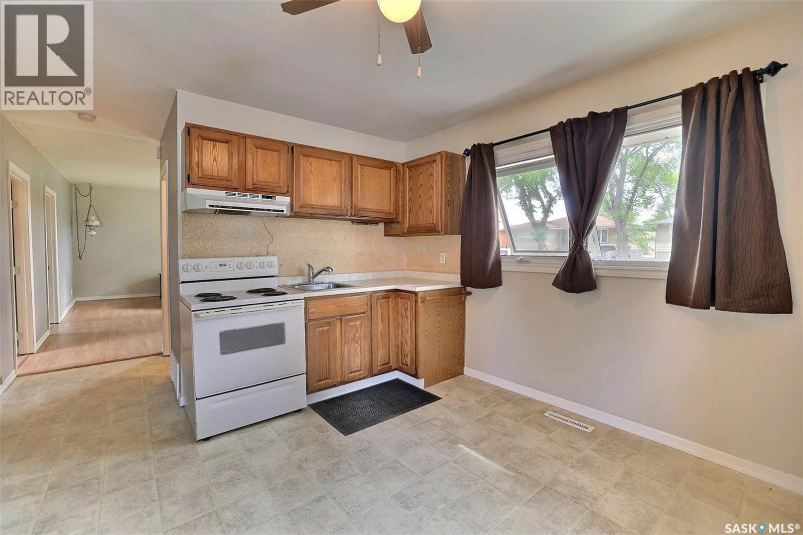 1834 Bond STREET - photo 2