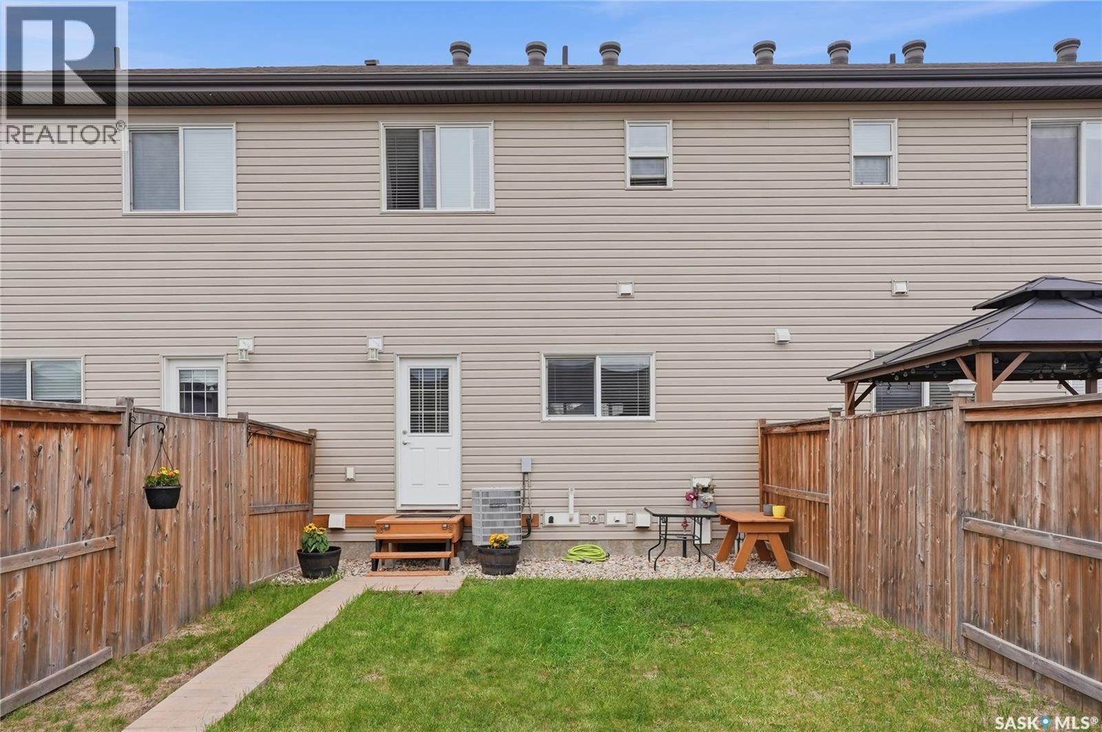 #4031 Centennial DRIVE - 47