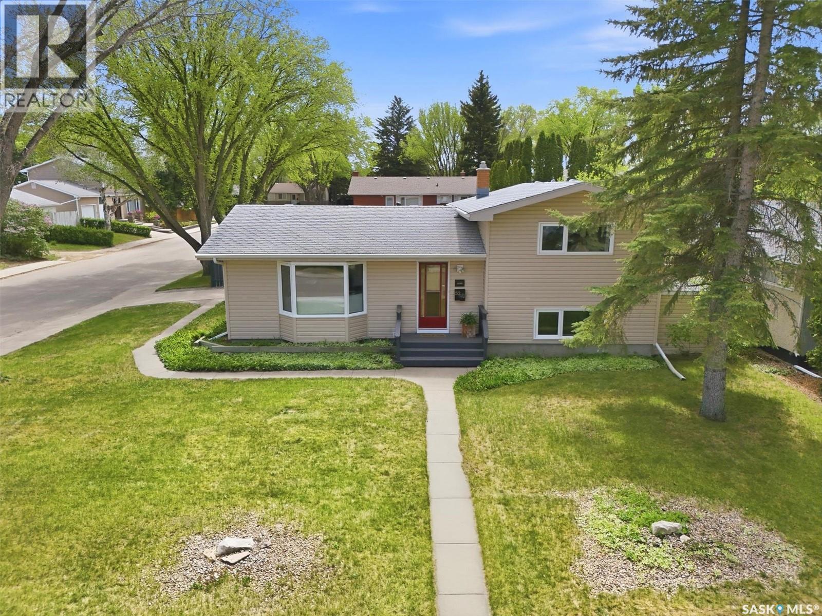 52 Potter CRESCENT - 47