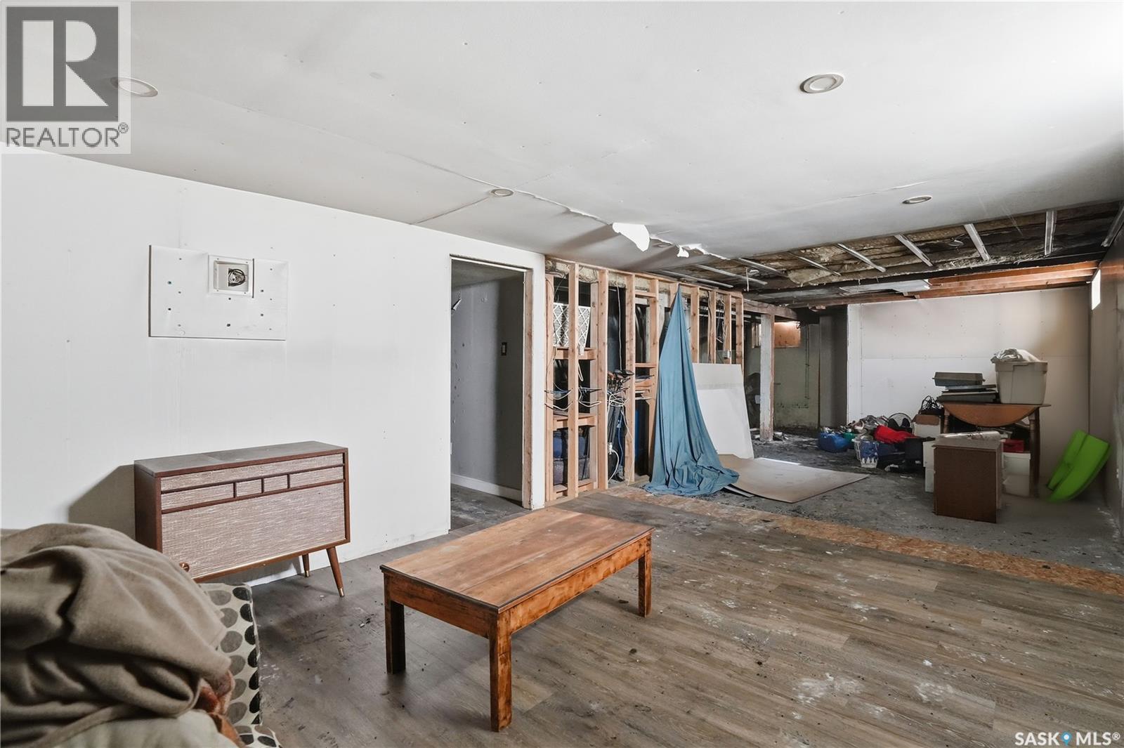 844 6th AVENUE NW - 20