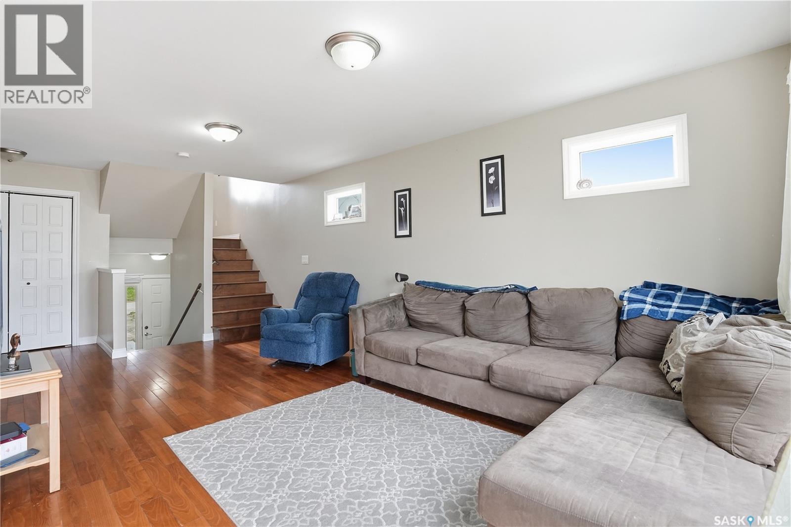 #A-B 141 Queen STREET - 44
