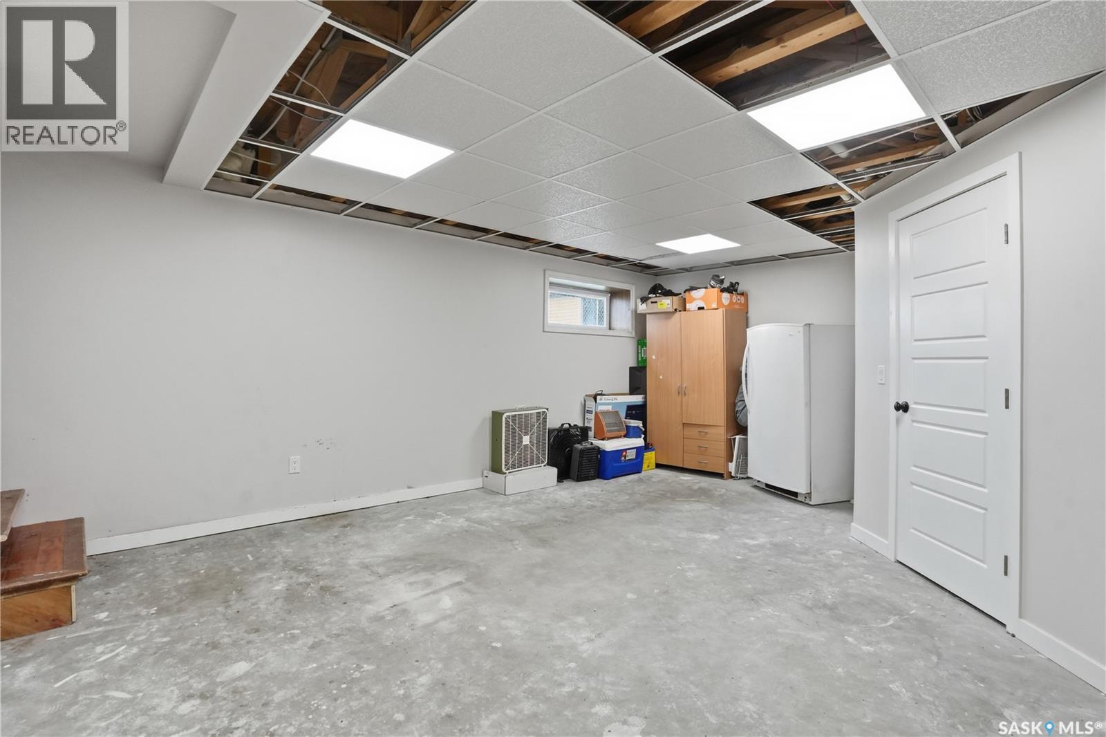 #A-B 141 Queen STREET - 68
