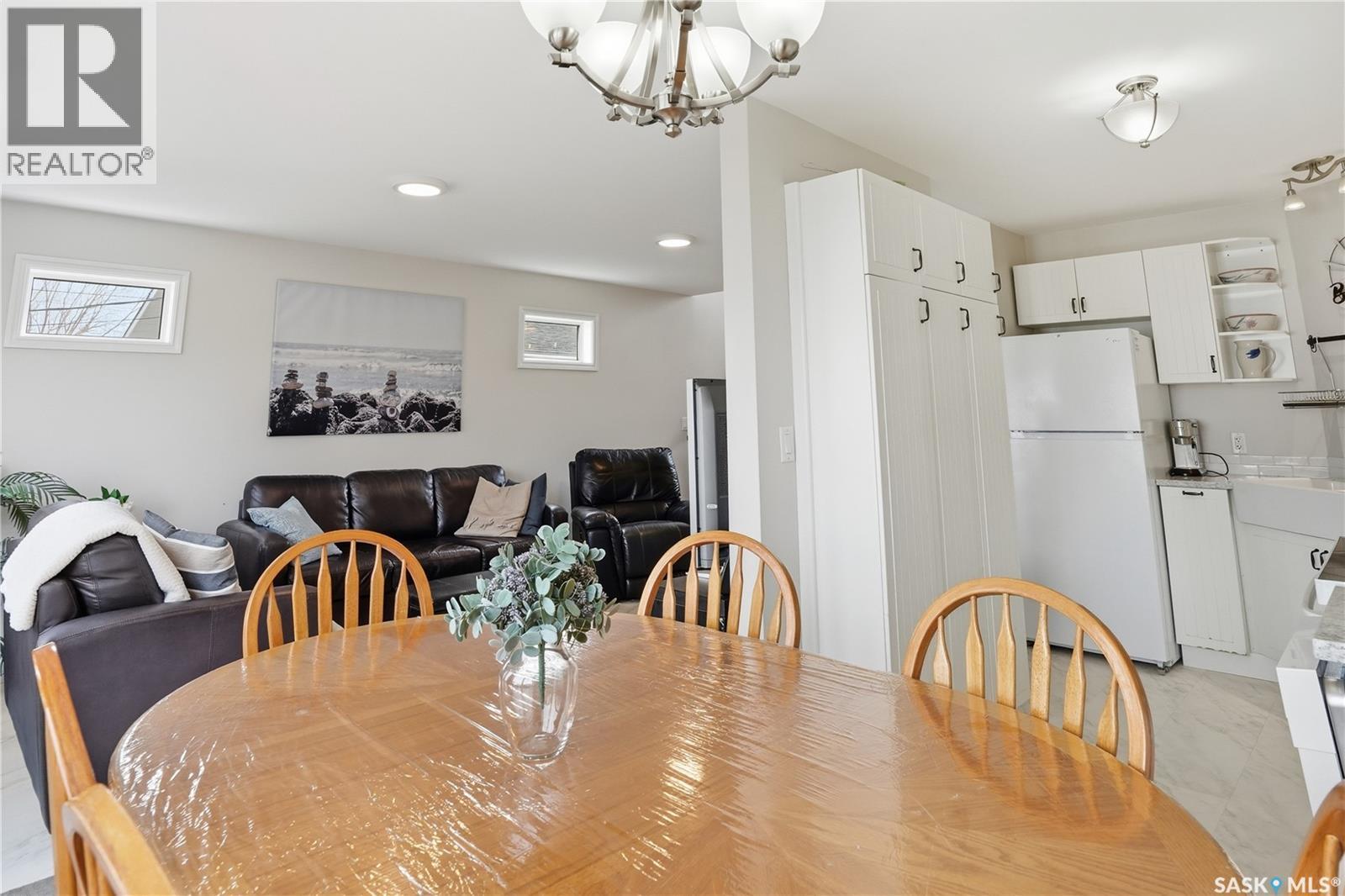 #A-B 141 Queen STREET - 9