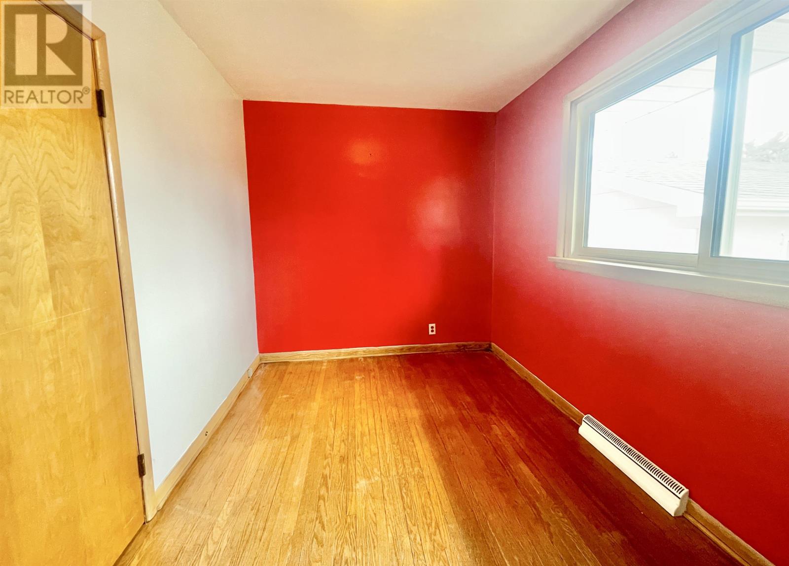 45 Dingwall PKWY - 17