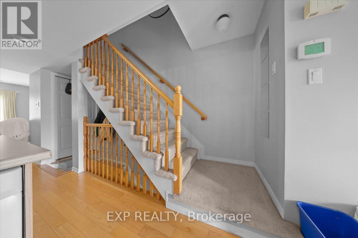 2 Bed, 2 Bath House for Rent in Ottawa – 77 STRATHAVEN PRIVATE, Ottawa – MLS# X13223020 - Image 4