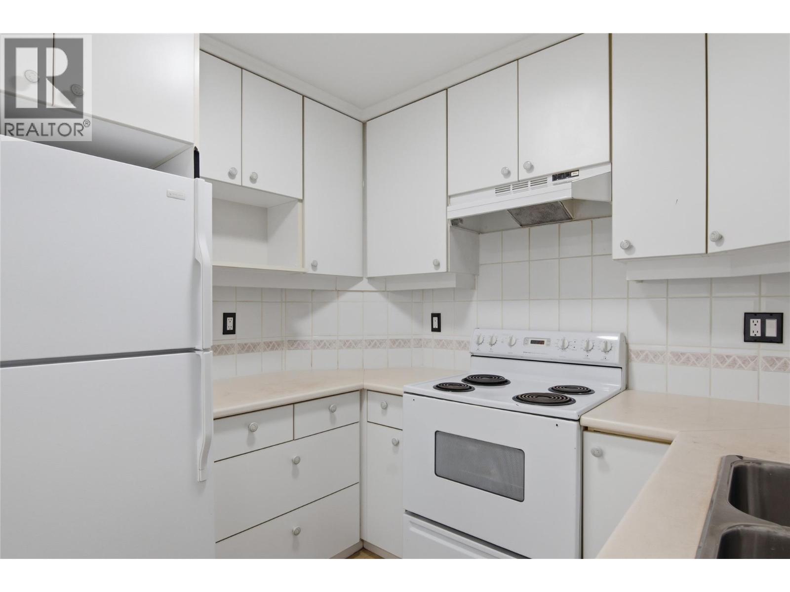 649 Brentwood Avenue - 26