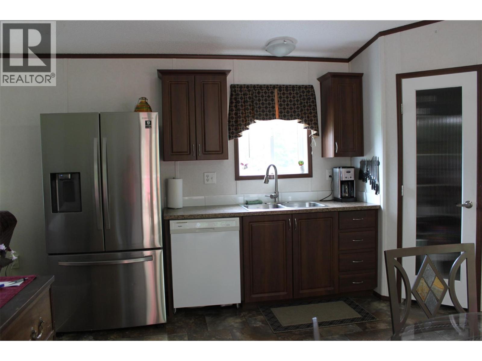 3015 6 Highway - 6