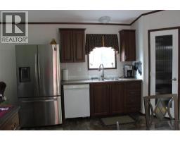 3pc Ensuite bath - 3015 6 Highway, Nakusp, BC V0G1R1 Photo 6