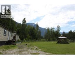 3015 6 Highway, Nakusp, BC V0G1R1 Photo 27