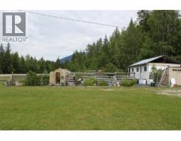 3015 6 Highway, Nakusp, BC V0G1R1 Photo 31