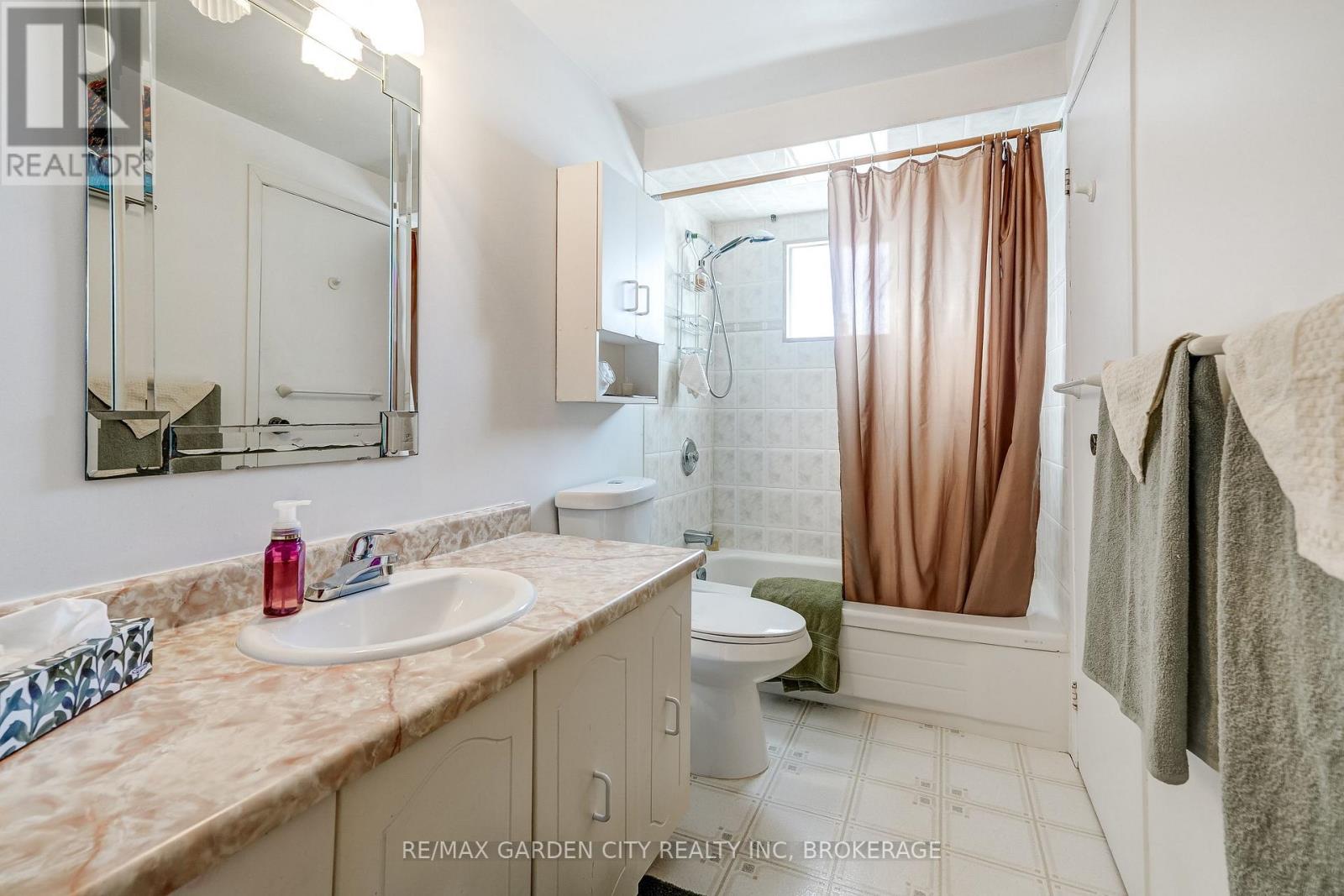 3169 BARTHOLOMEW CRESCENT - 12