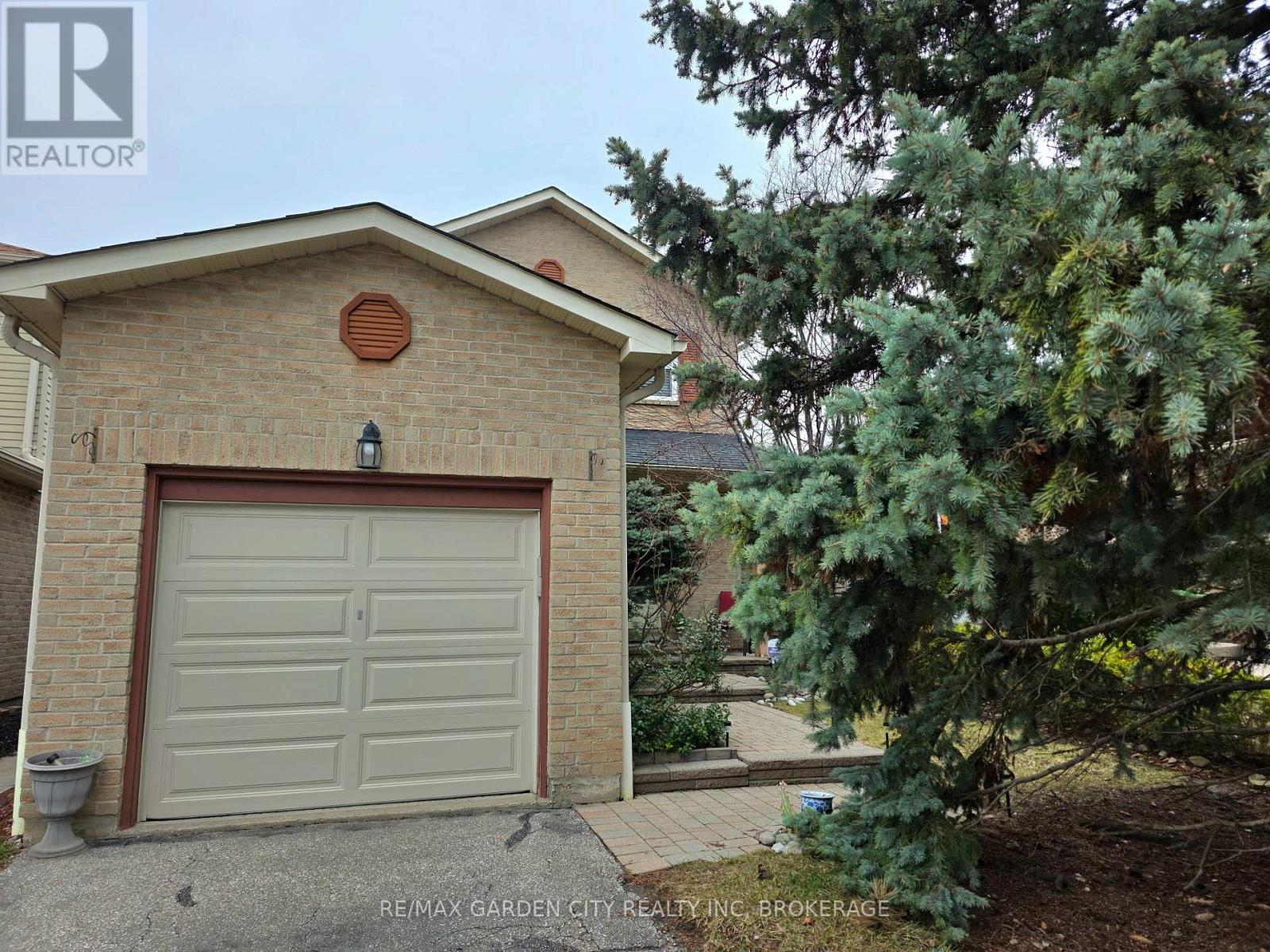 3169 BARTHOLOMEW CRESCENT - 3