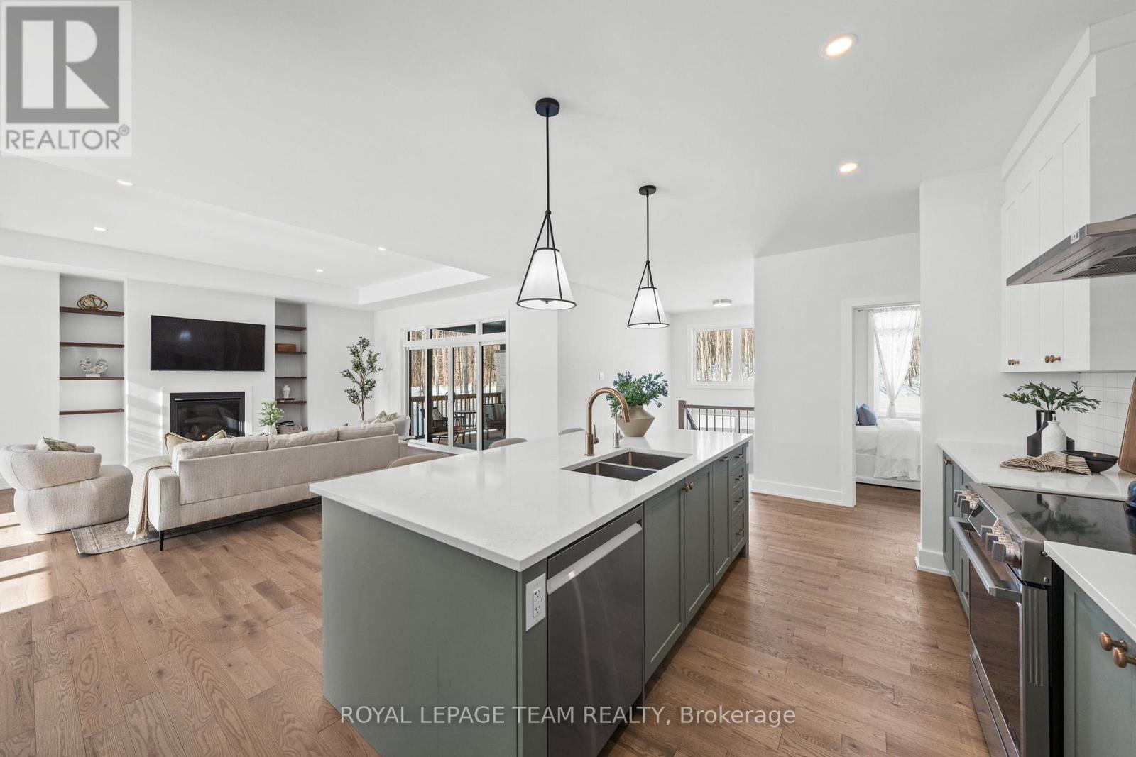 190 RAYMOND LUHTA CRESCENT - 17
