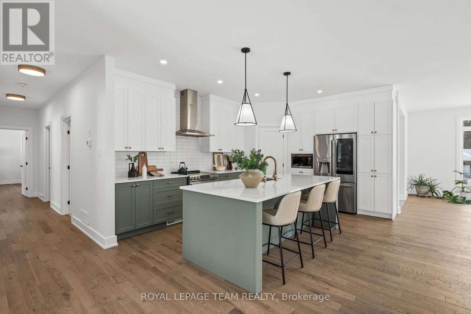 190 RAYMOND LUHTA CRESCENT - 18
