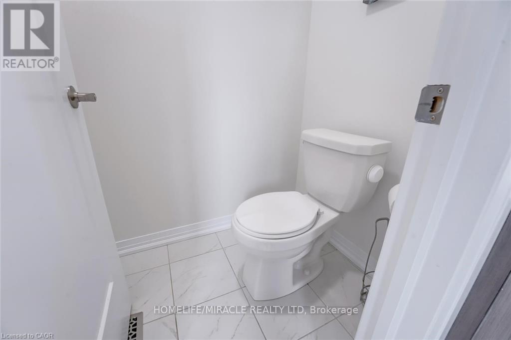 116 CROSSMORE CRESCENT - 26