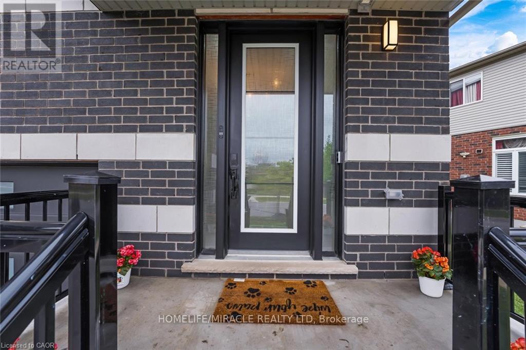 116 CROSSMORE CRESCENT - 4