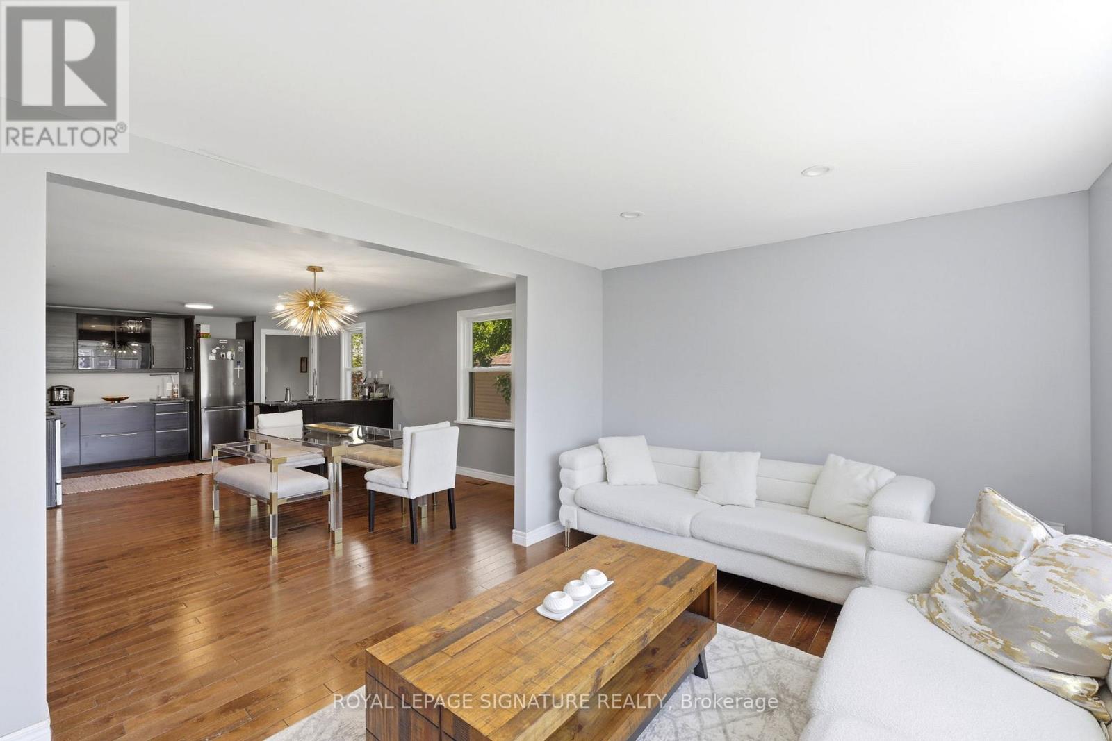 1114 LAKESHORE ROAD - 10