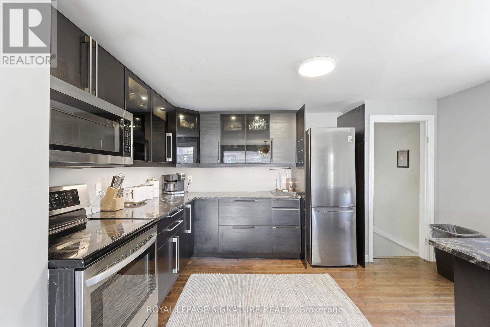 1114 LAKESHORE ROAD - 14
