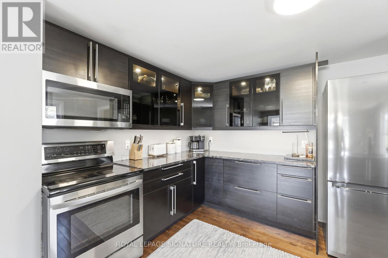 1114 LAKESHORE ROAD - 15