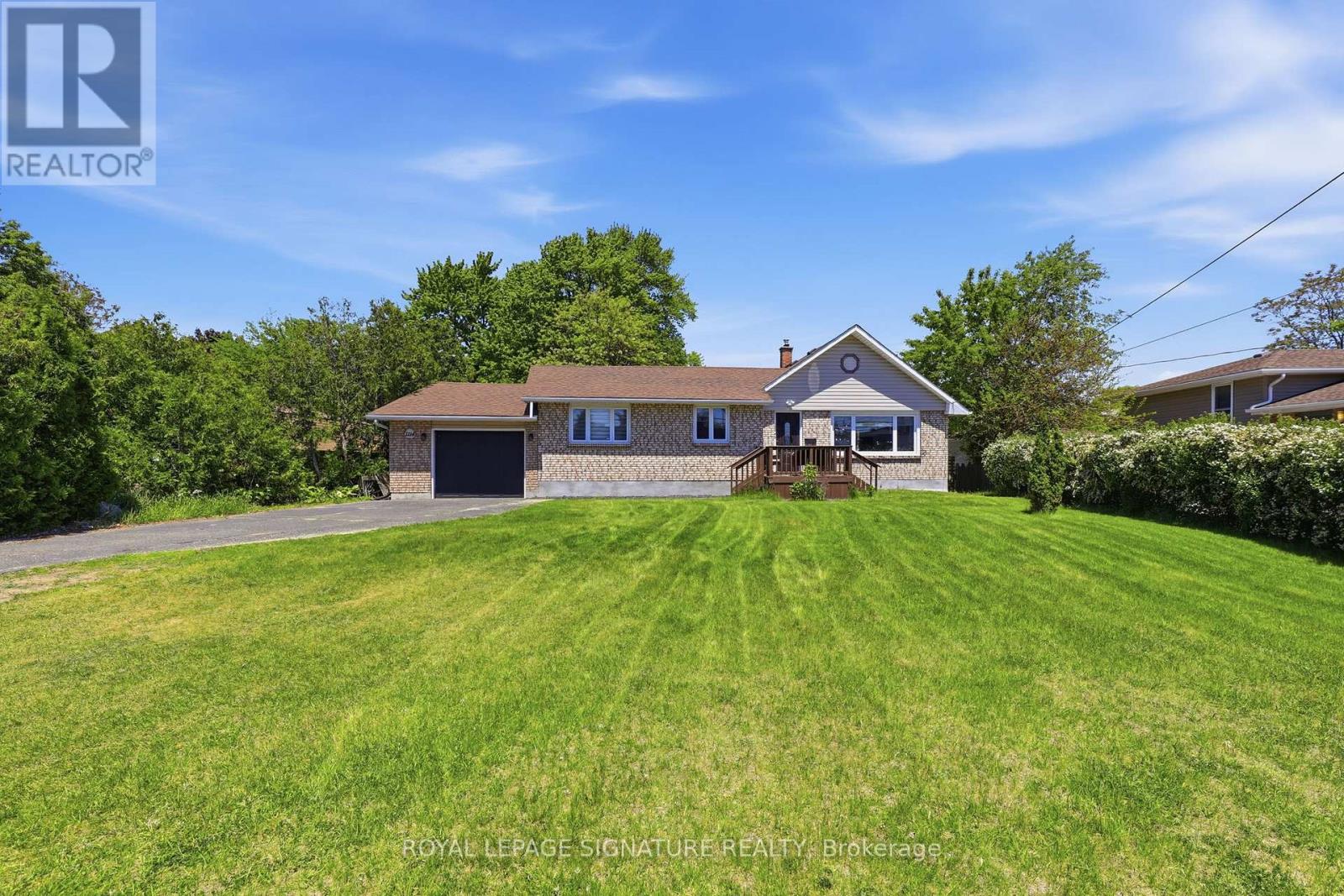 1114 LAKESHORE ROAD - 2