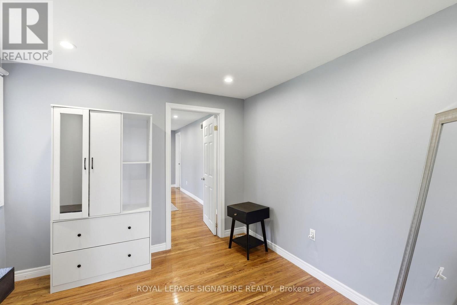 1114 LAKESHORE ROAD - 22