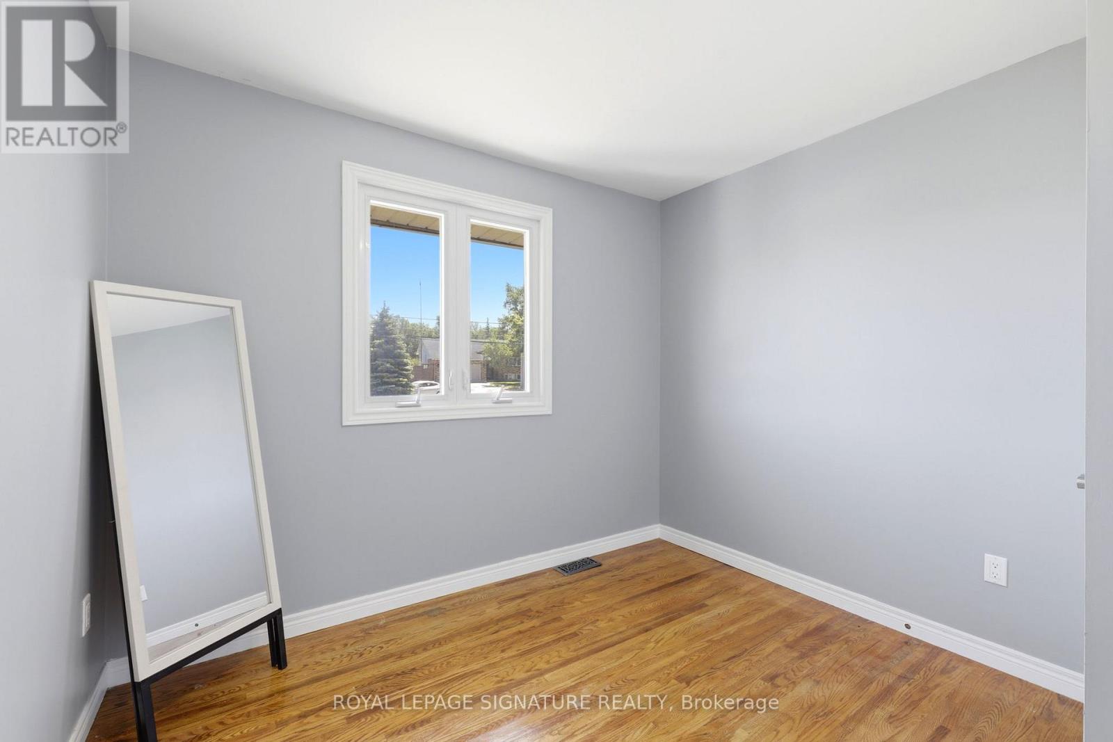 1114 LAKESHORE ROAD - 30