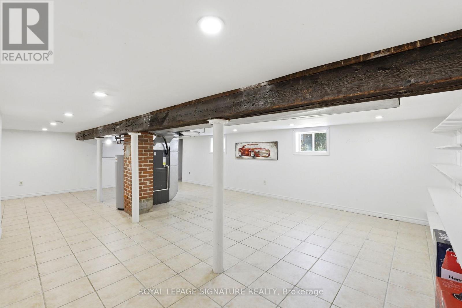 1114 LAKESHORE ROAD - 32