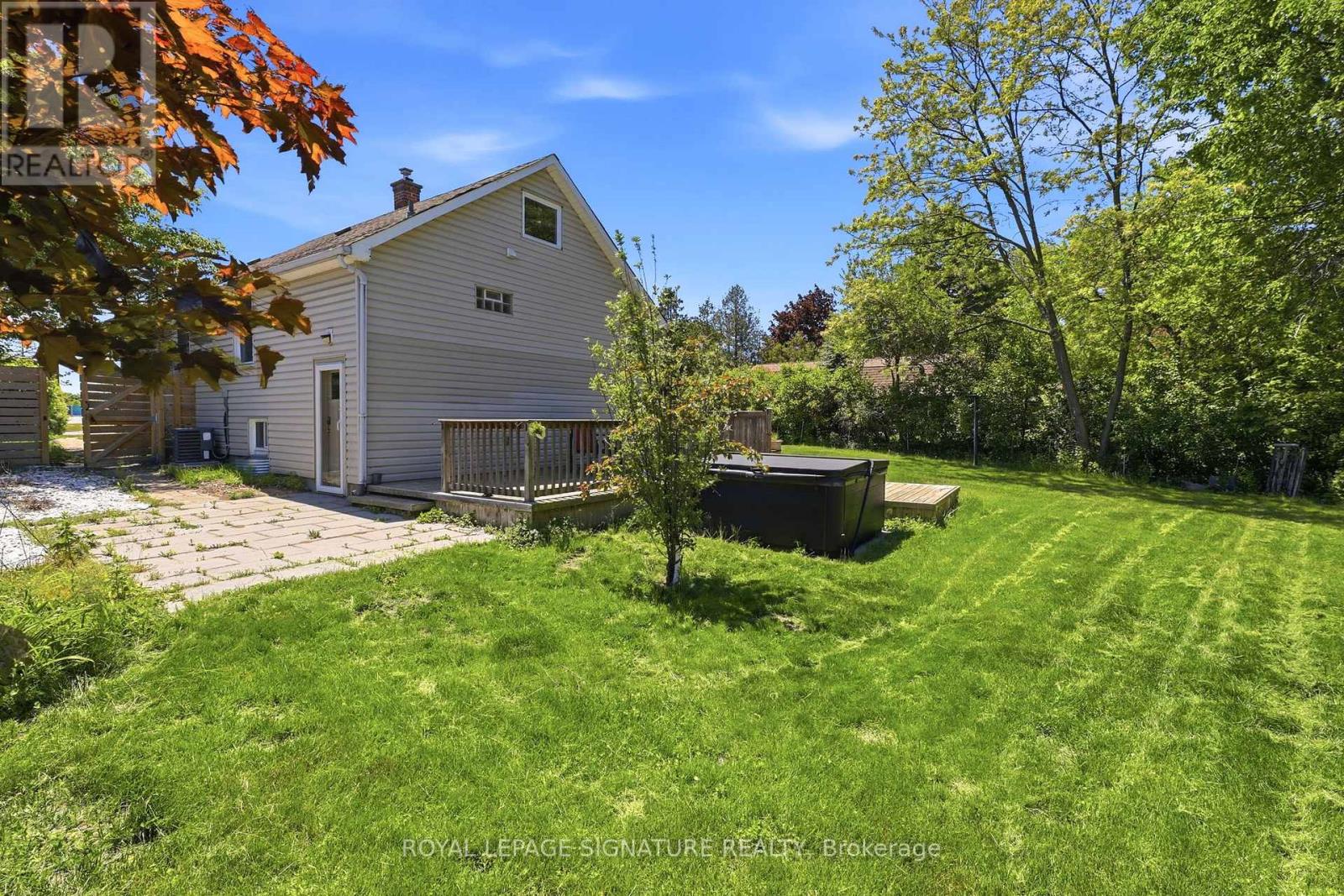 1114 LAKESHORE ROAD - 39