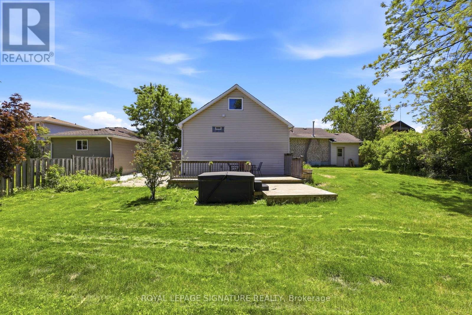 1114 LAKESHORE ROAD - 40