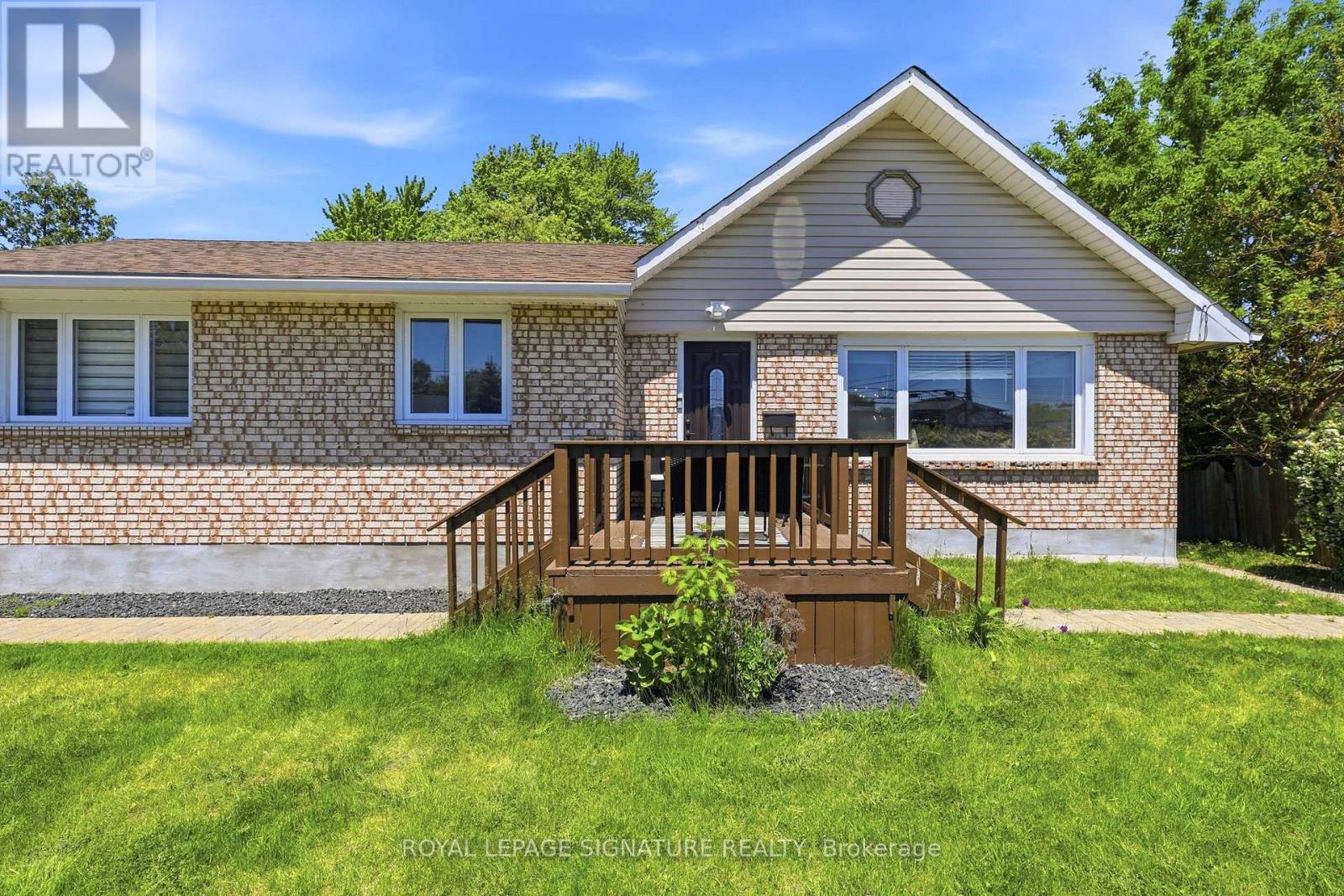1114 LAKESHORE ROAD - 5