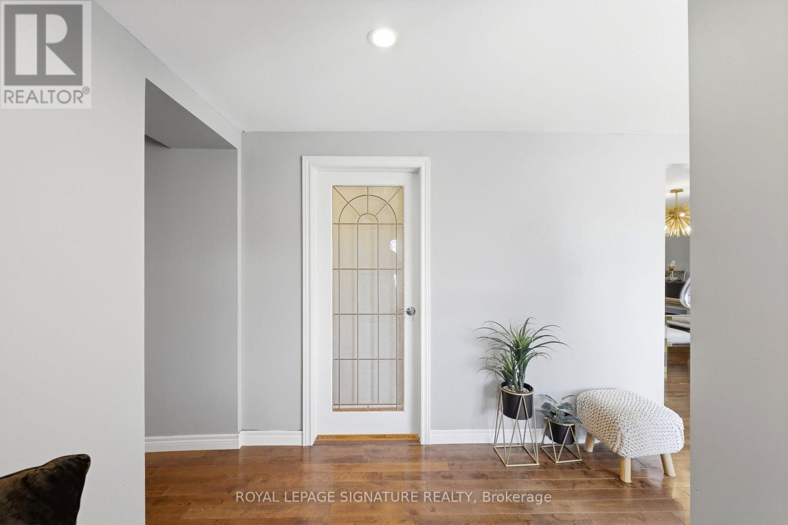 1114 LAKESHORE ROAD - 7