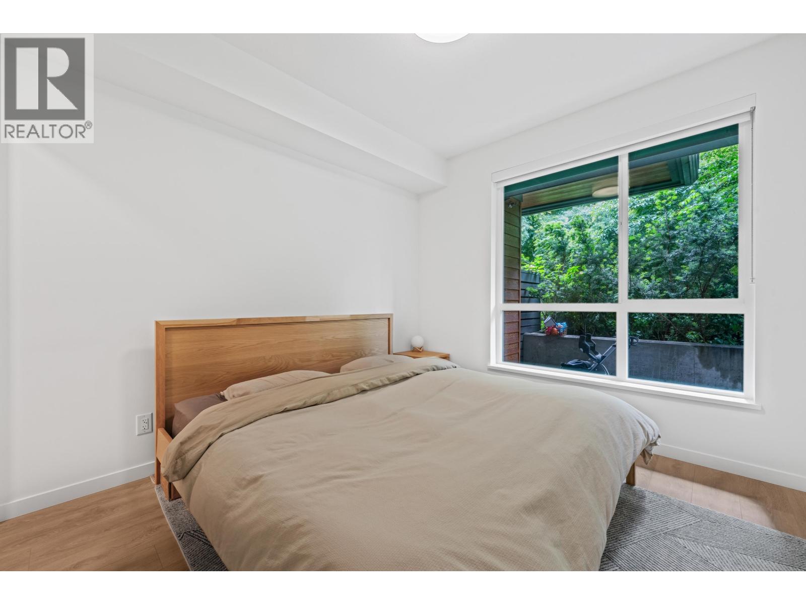 29 533 E 3RD STREET, North Vancouver