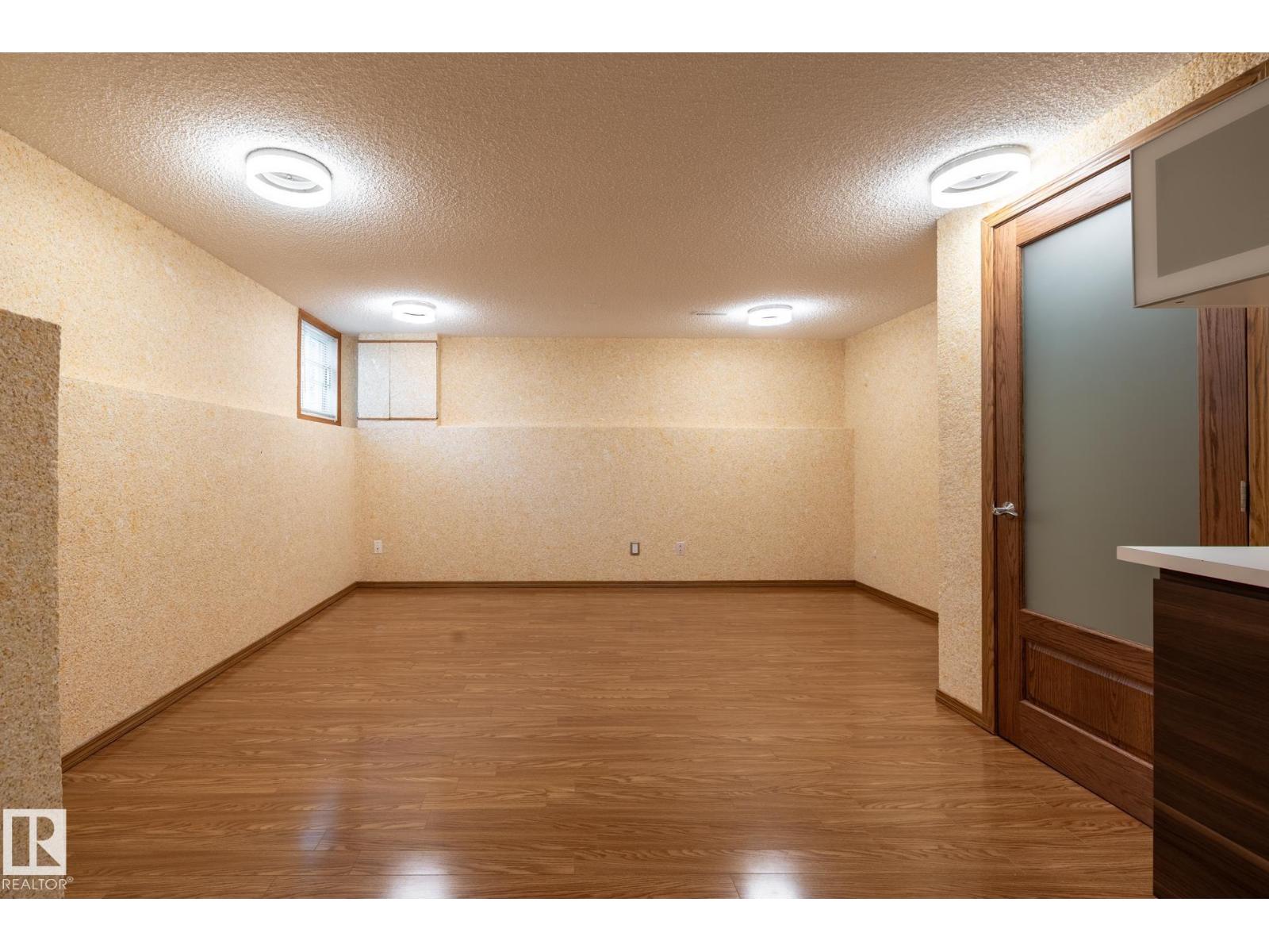 4632 151 ST NW - 34