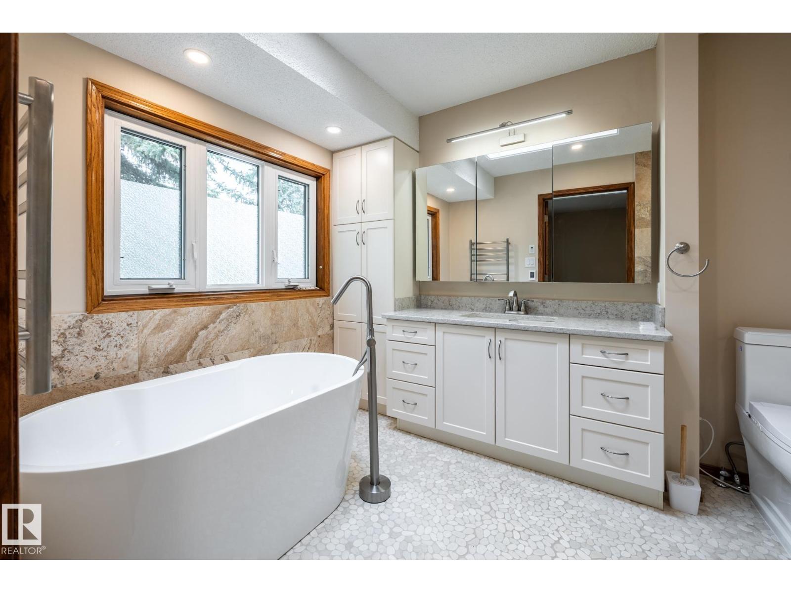 4632 151 ST NW - 50
