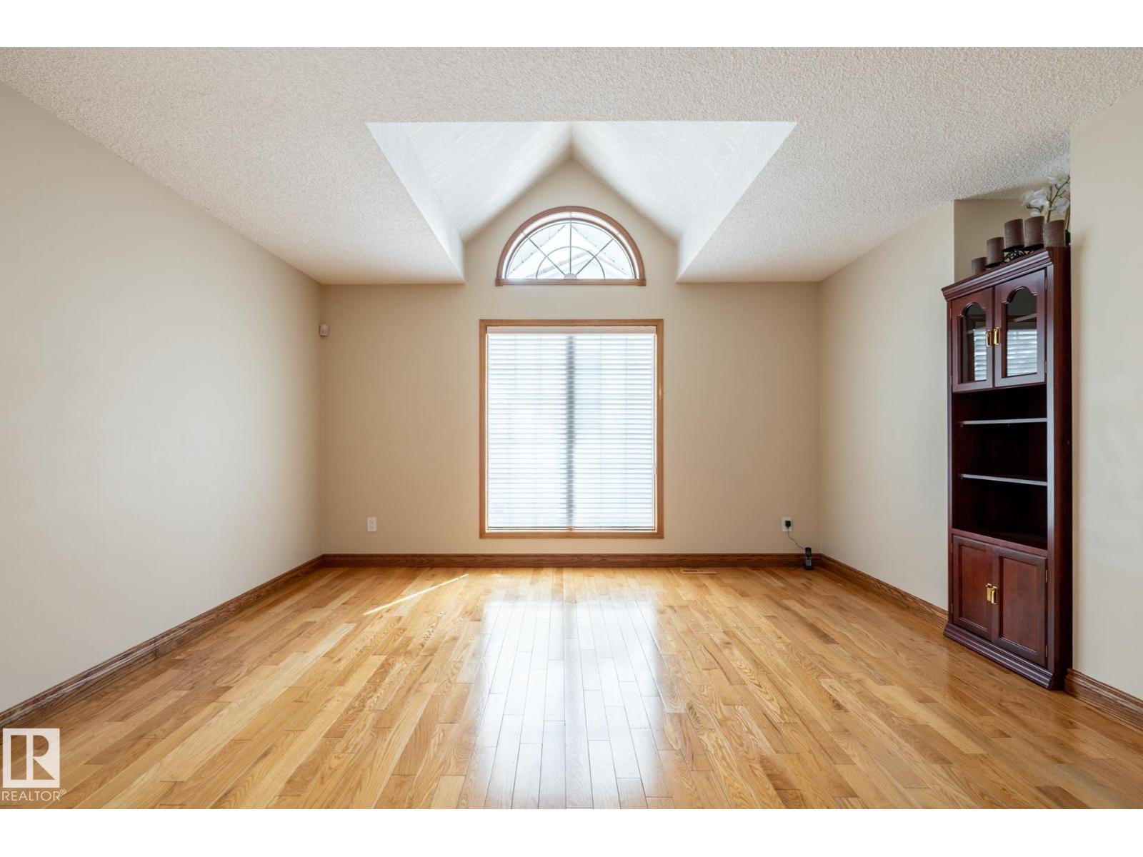 4632 151 ST NW - 6