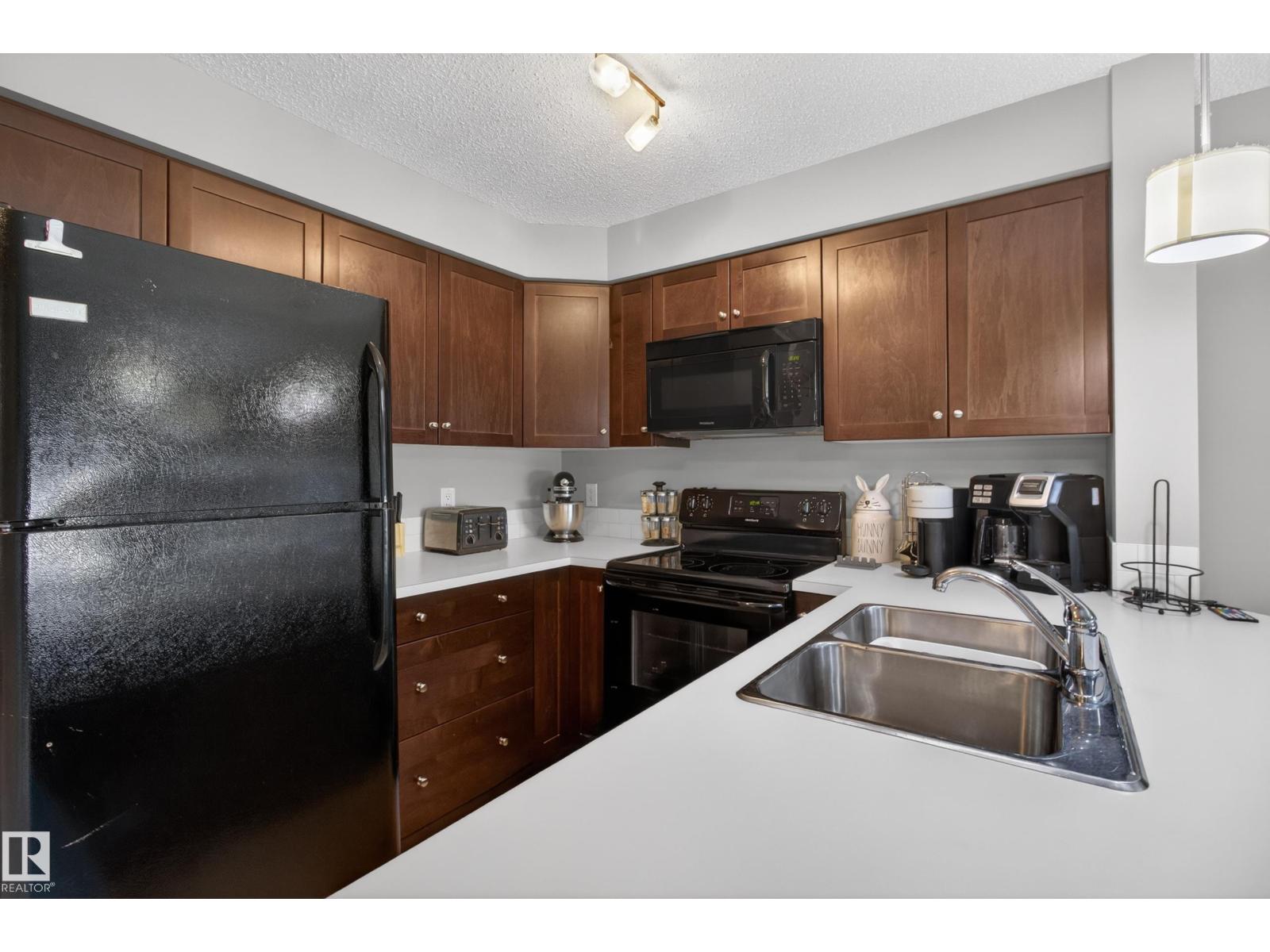 #207 3719 WHITELAW LN NW - 7