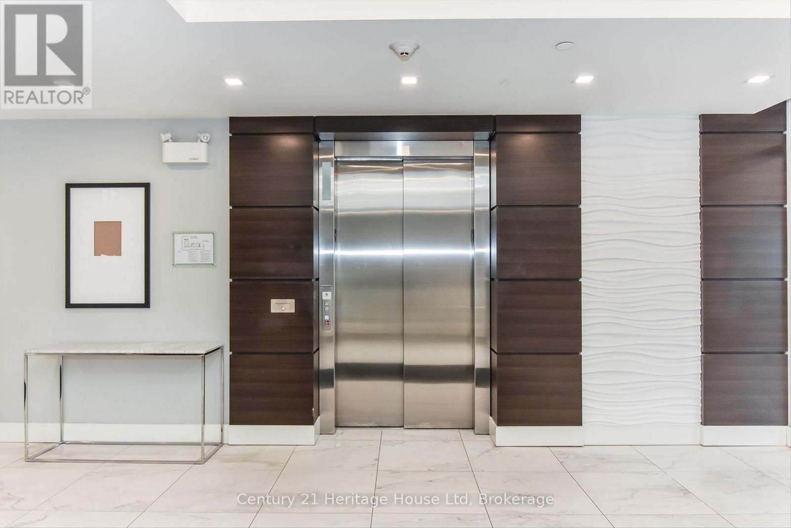#305 1280 GORDON STREET - 13
