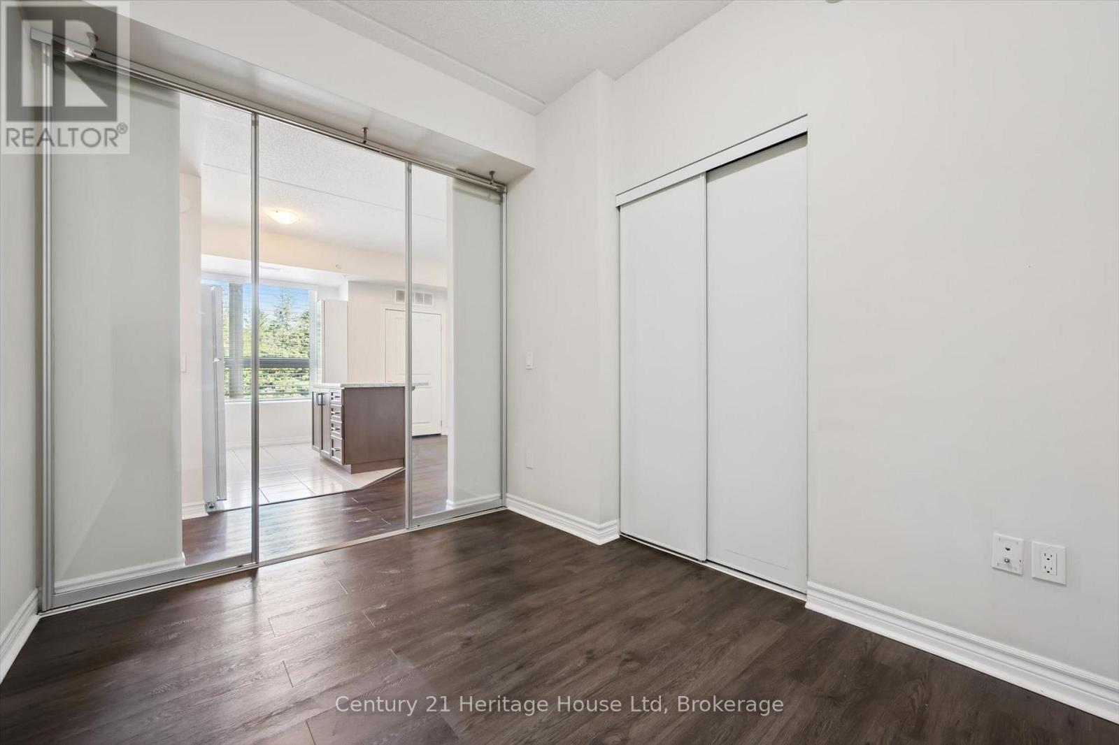 #305 1280 GORDON STREET - 27