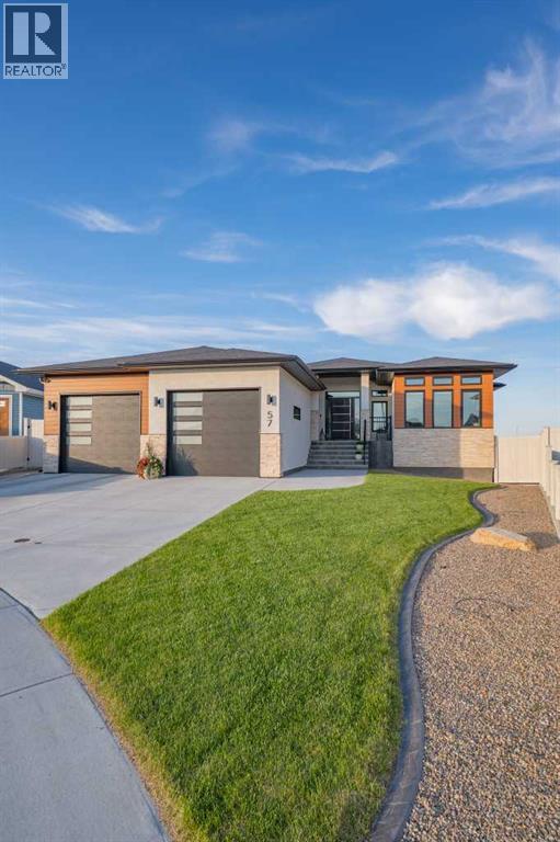 57 Hamptons Gate SE - Image 2
