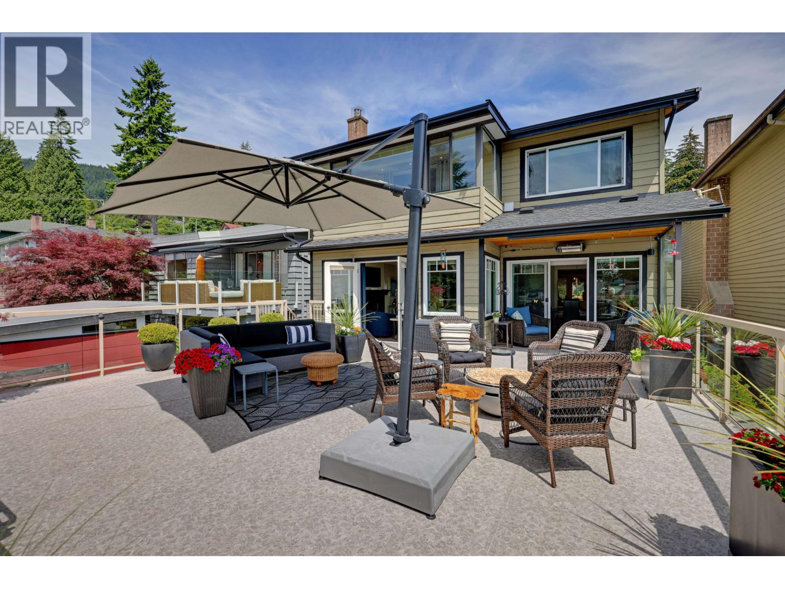 3821 LONSDALE AVENUE — photo 2