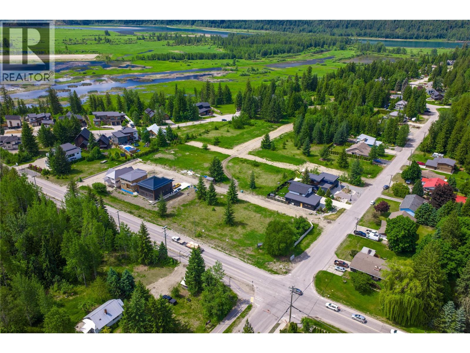  2004 Lanzo Lane, Revelstoke
