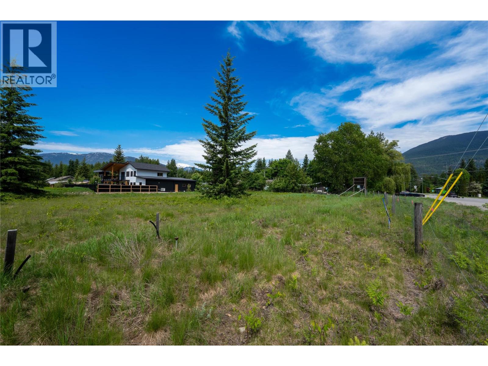  2004 Lanzo Lane, Revelstoke
