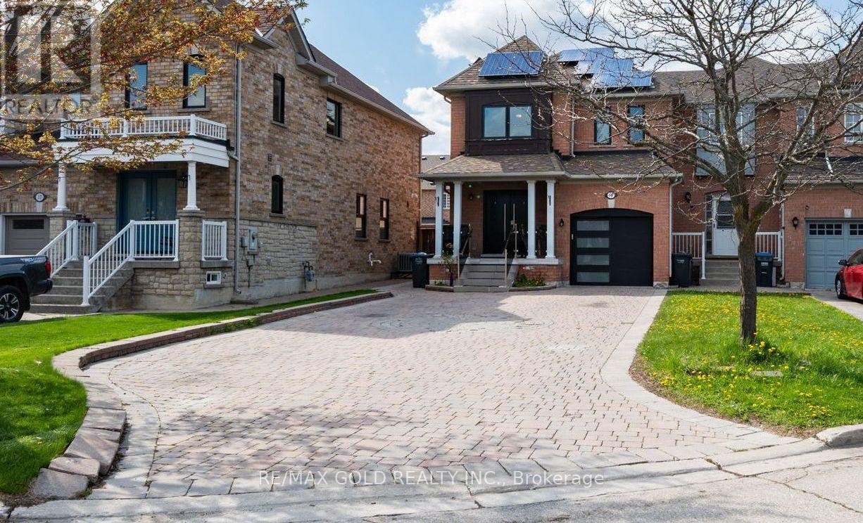 19 SPRING VALLEY COURT - 1