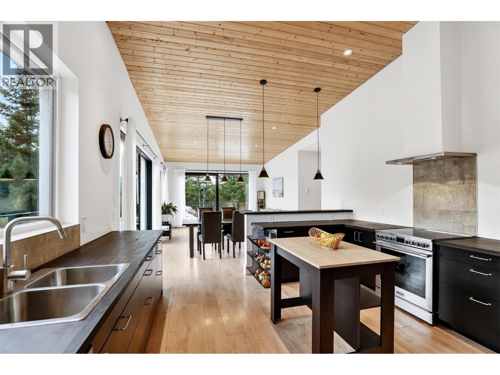 6804 Grandview Drive - 32