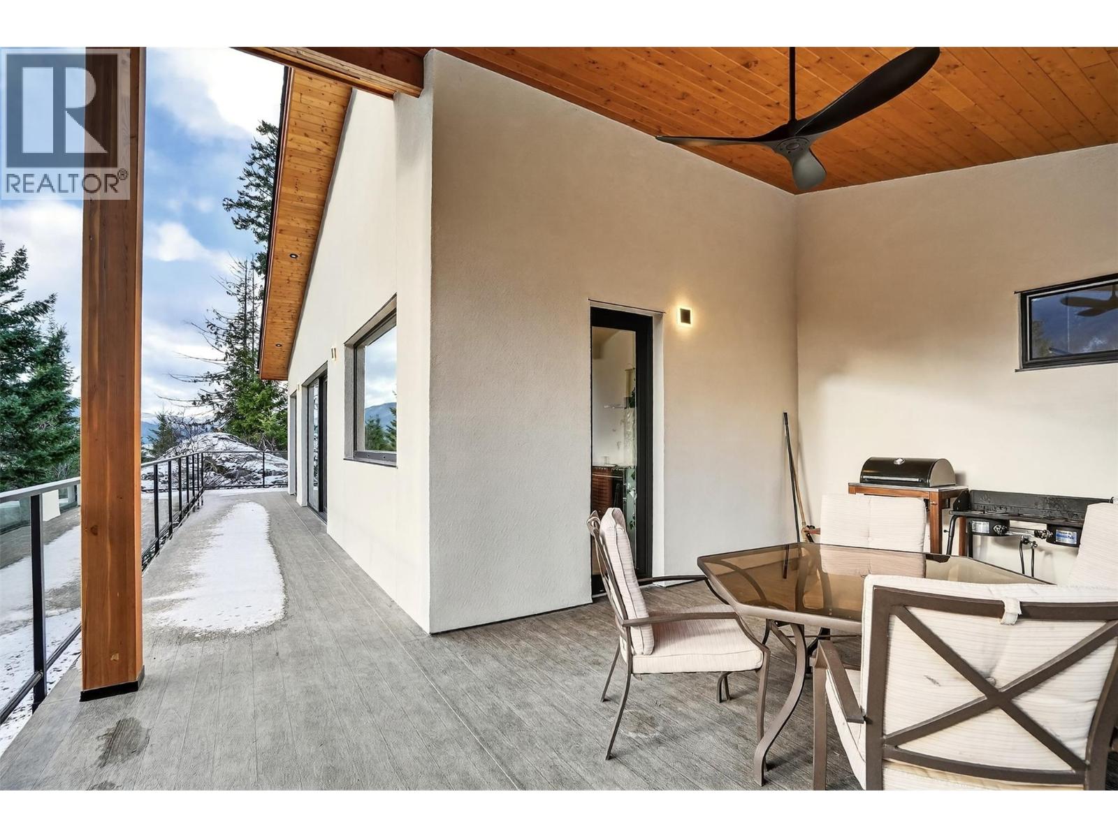6804 Grandview Drive - 40