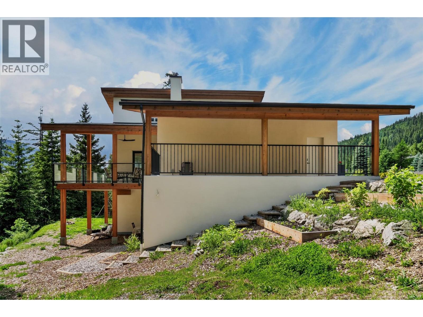 6804 Grandview Drive - 8